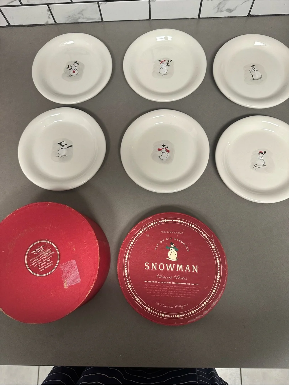 Vintage Williams Sonoma Snowman Dessert Plates new in box